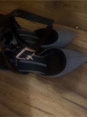 new directions Grey Plaid Pointed-Toe Pump with Black Patent Ankle Strap